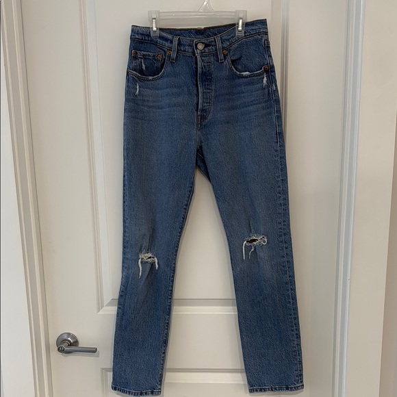 Levi’s 501 Straight Leg Jeans - Picture 1 of 8